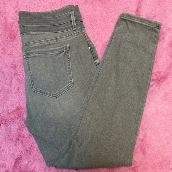 Ann Taylor Petite Women's The Skinny Grey Jeans - Picture 1 of 5